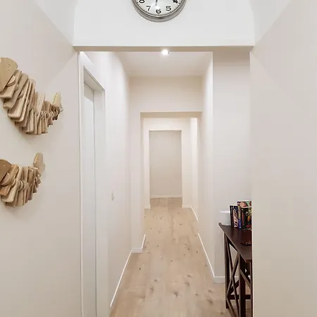 Sunflower Nocleg ze śniadaniem Katania