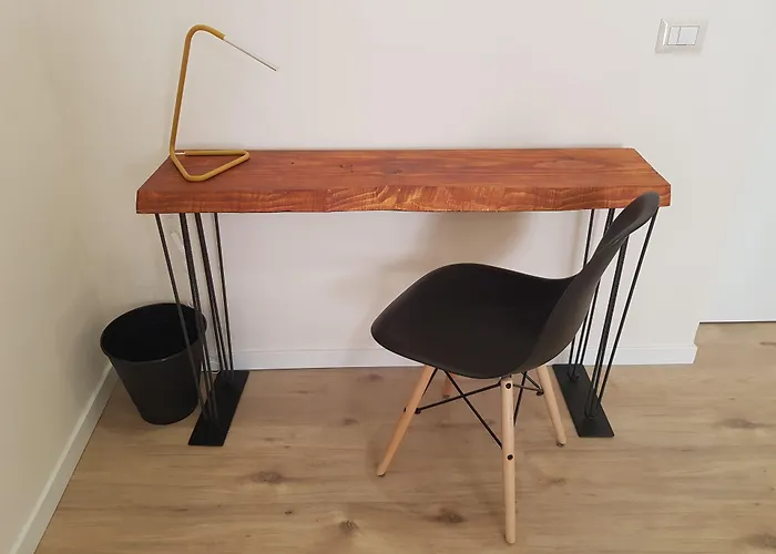 Sunflower Nocleg ze śniadaniem 3*