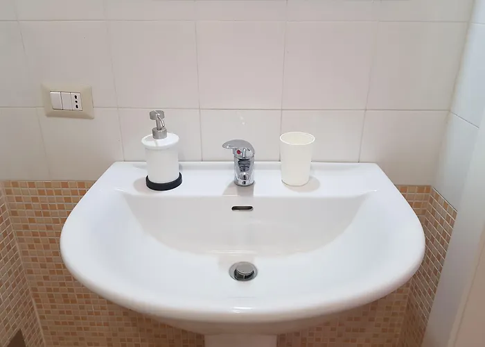 Sunflower Nocleg ze śniadaniem 3*